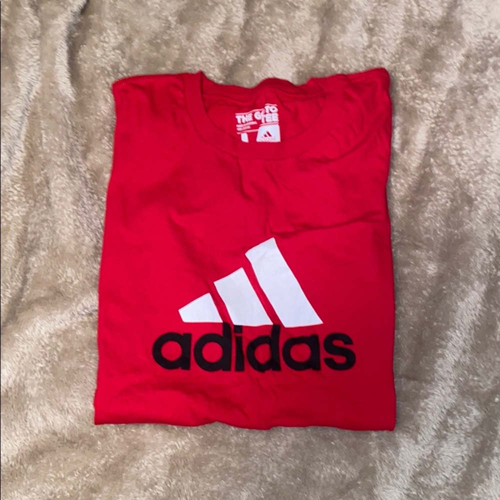 Adidas T-shirt